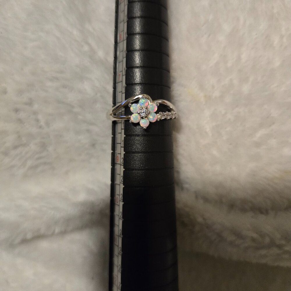 New Exquisite Opal Flower925 Sterling Silver